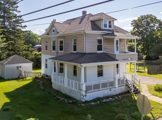 142 Parsons St, Easthampton, MA 01027