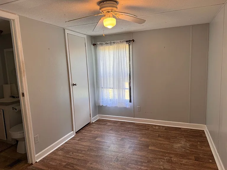 2289 S Lake Dr — Photo 15