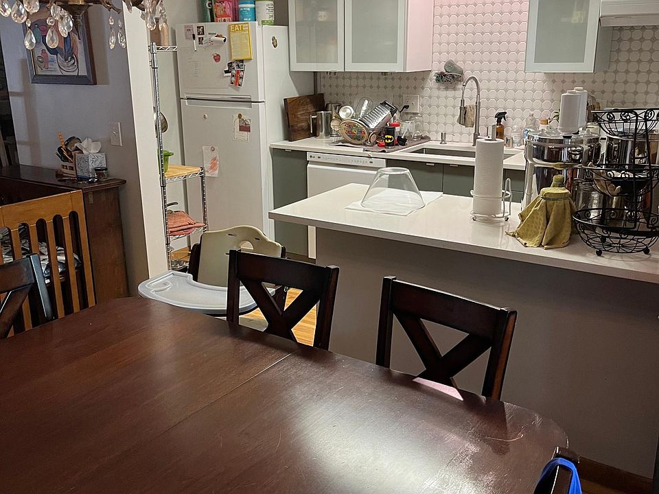 1st image of 4113 Chowen Ave S #4113