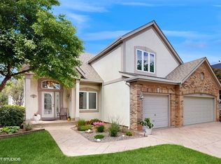 1332 Beacon Ln, Bartlett, IL 60103