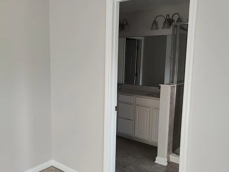 534 Richmond Dr — Photo 23