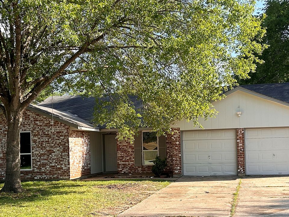1st image of 19311 Leafwood Ln