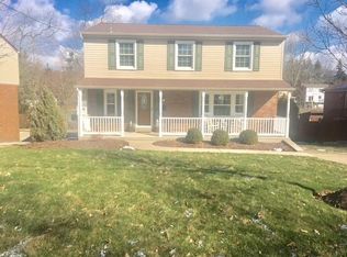 2972 Eastview Rd, Bethel Park, PA 15102