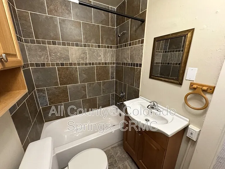 1431 W Kiowa St #2 — Photo 7