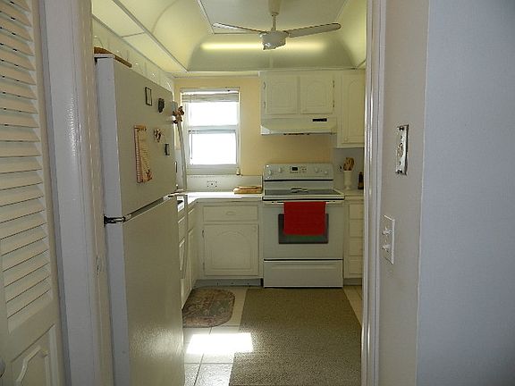 4th image of 4511 S Ocean Blvd APT 608