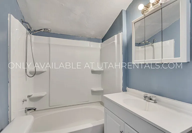 1032 S Jeremy St — Photo 8