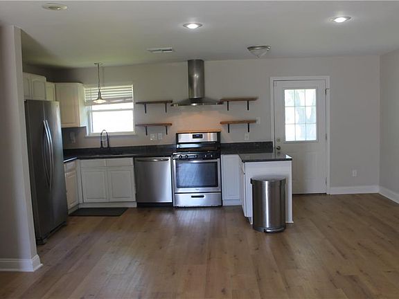 3rd image of 8817 25th St
