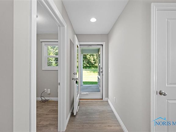 4th image of 2150 Fieldbrook Dr