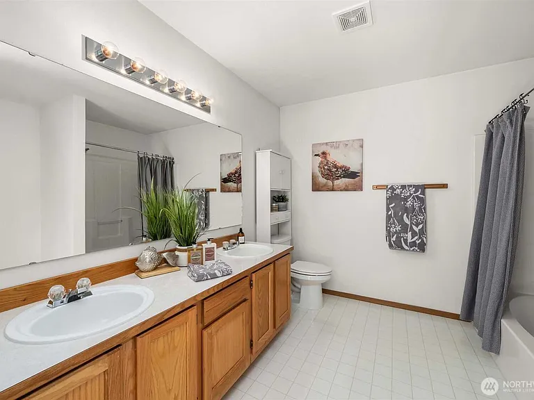 11003 Pansy Pl NW — Photo 24