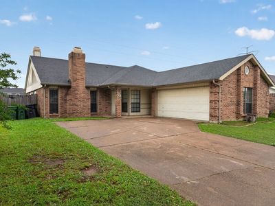 5209 Nocona Ln, Arlington, TX, 76018