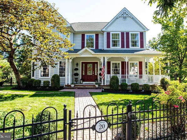 20 Emily Pl, Hamilton, NJ 08690