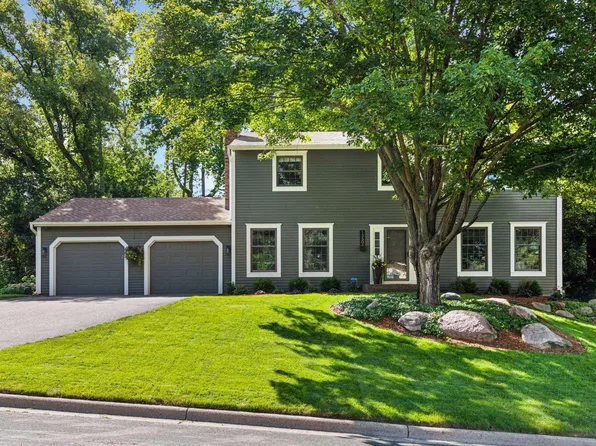 13504 4th Ave S, Burnsville, MN 55337