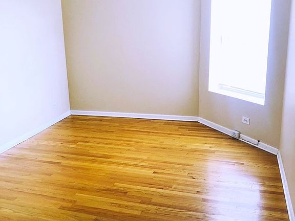 4th image of 7200 S Stony Island Ave #7202-2S