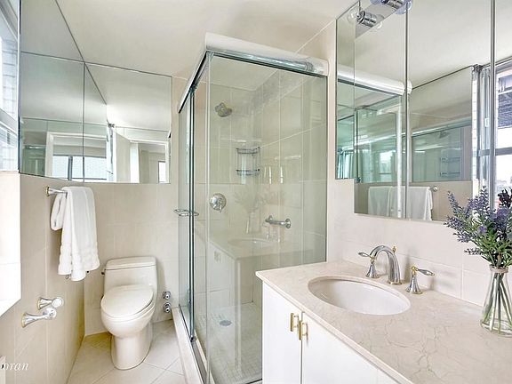 5th image of 35 Sutton Pl APT 4C