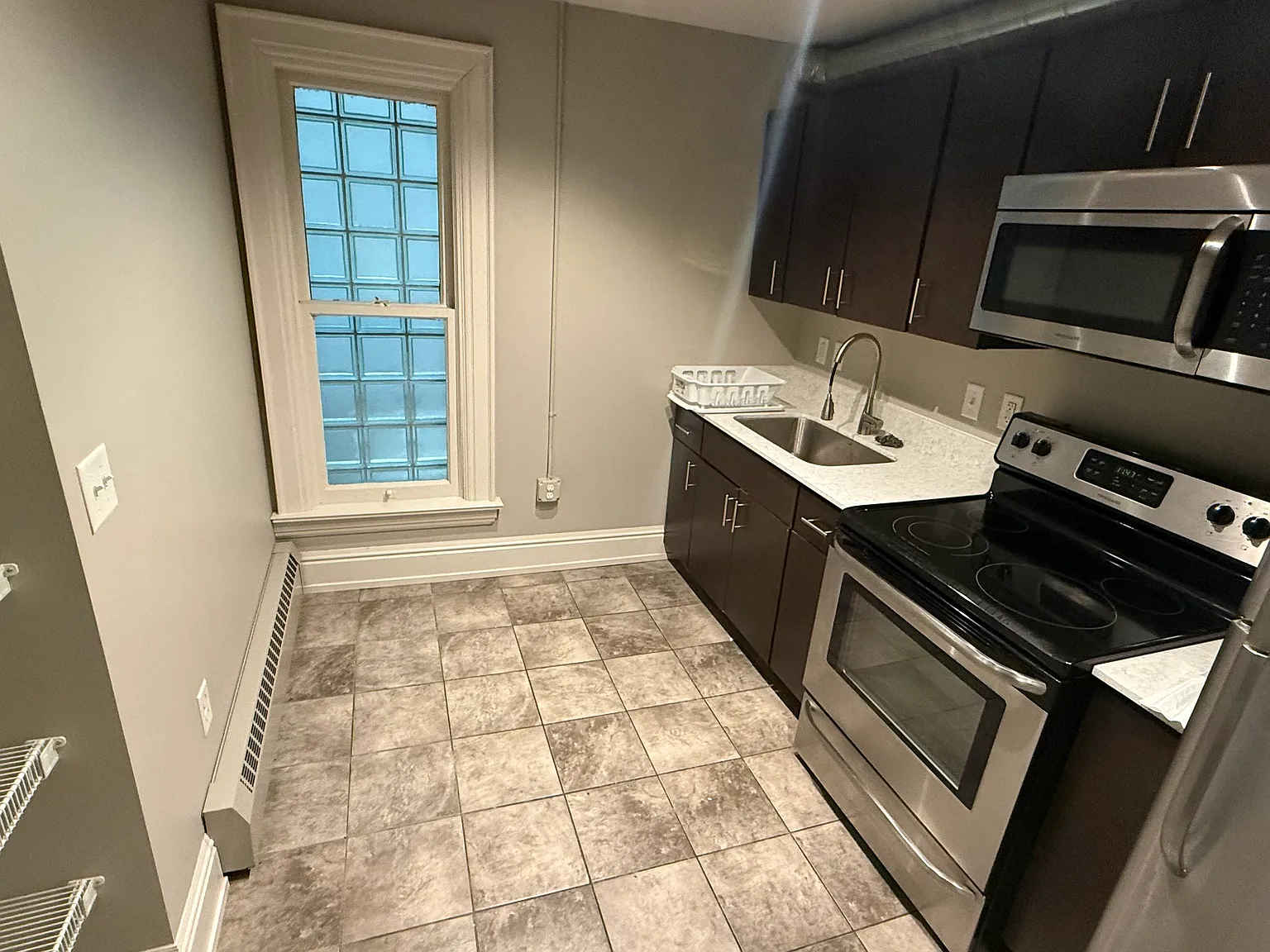 1 bed, 1200 sqft, $1,100 — Photo 1