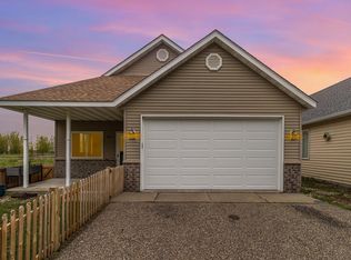 203 7 1/2 Ave, Arlington, MN 55307