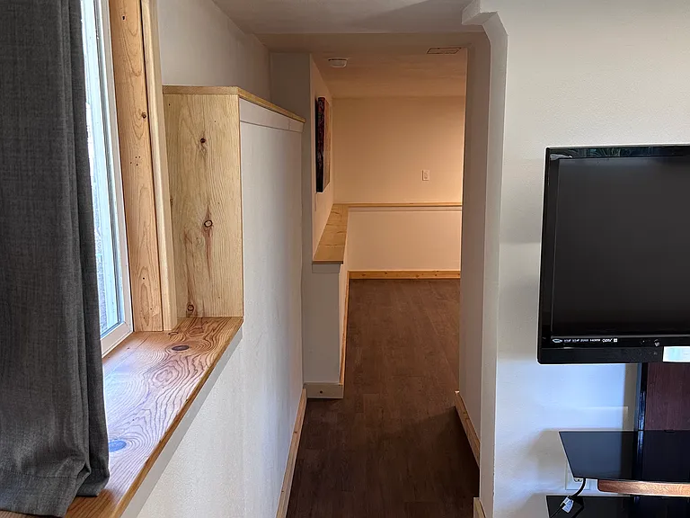 691 Shelter Bay Dr — Photo 10