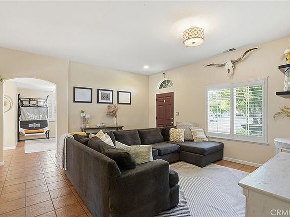 4th image of 2641 Vineyard Cir