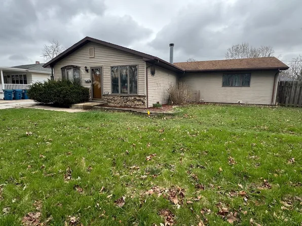 3529 Carpenter St, Steger, IL 60475