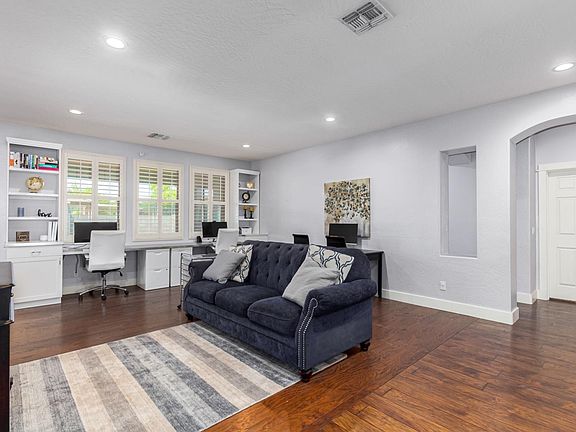 5th image of 18584 E Ashridge Dr