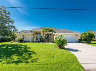 221 Sportsman Rd, Rotonda West, FL 33947