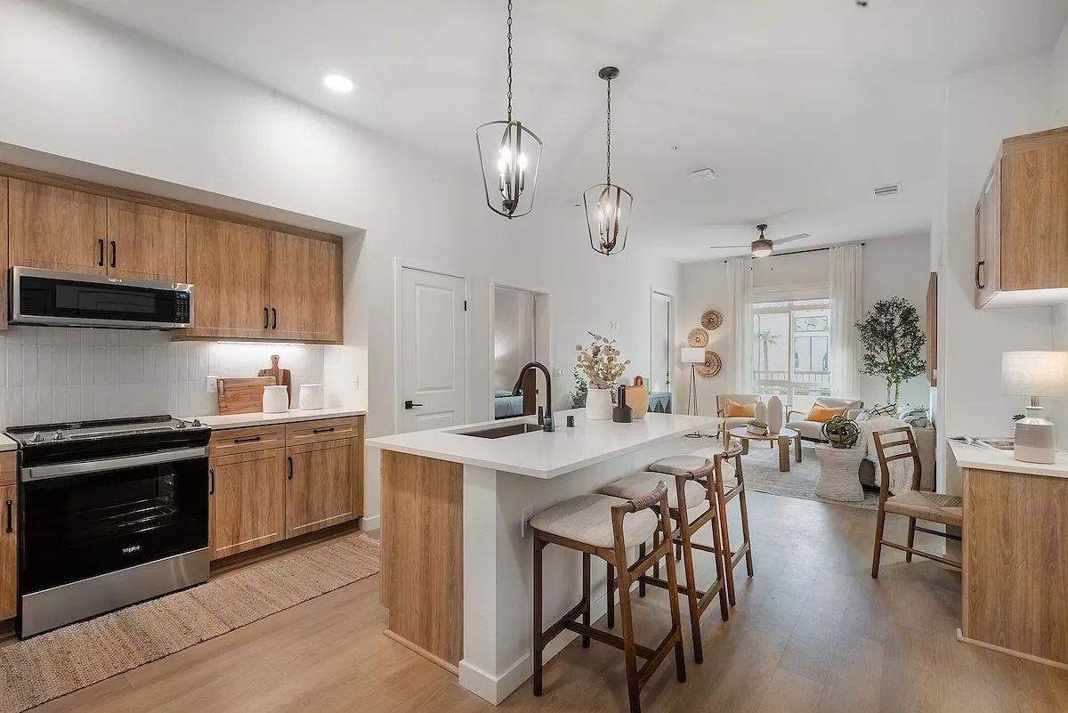 Solana Winchester Hills — Photo 1