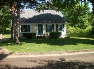 62 Fairview St, Middleboro, MA 02346