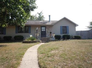 608 E Washington St, Knox, IN 46534