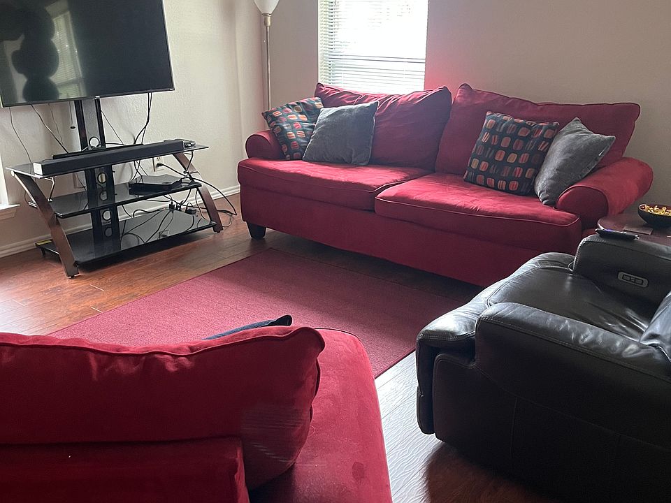 2nd image of 2408 Dalewood Ln