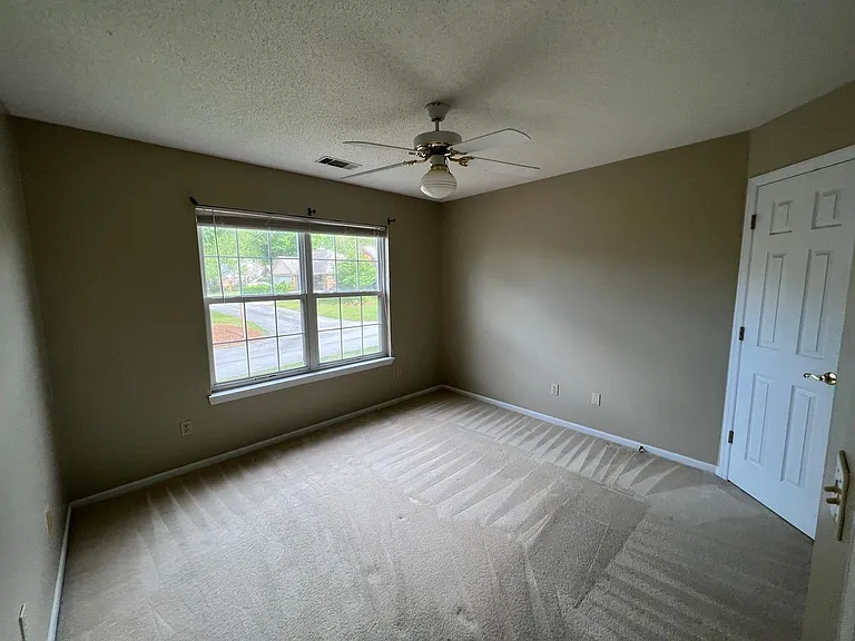 1635 Pondside Dr — Photo 20
