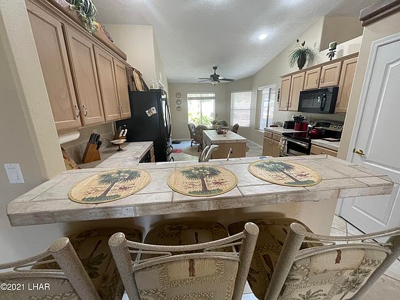 5th image of 1205 Hillview Cir