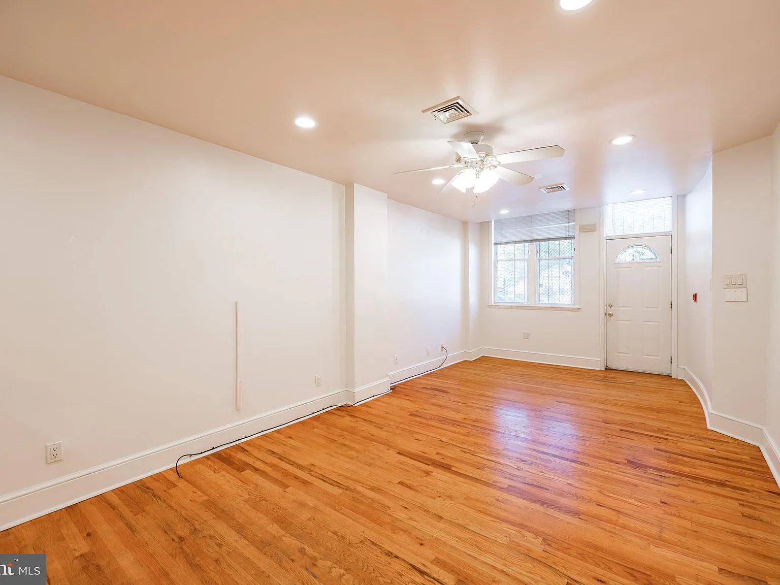 1 bed, 1.0 bath, $1,500 — Photo 4