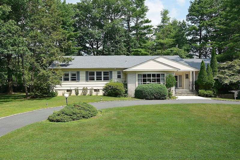 2nd image of 178 Hill Dr