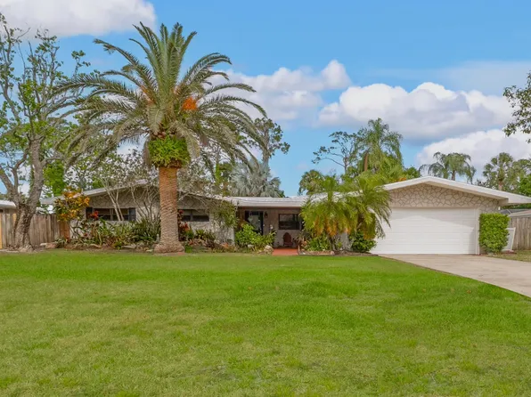 8343 Sylvan Dr, West Melbourne, FL 32904