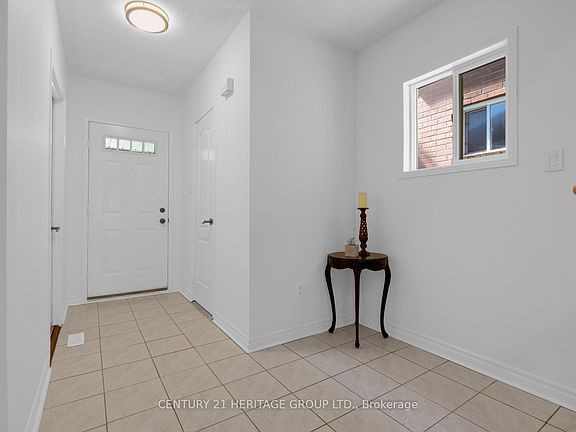 3rd image of 431 Carruthers Ave