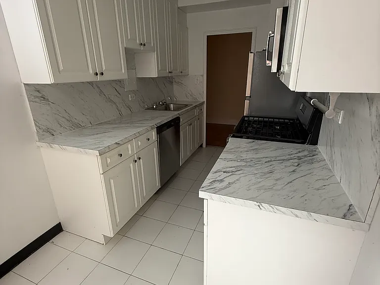 189-04 64th Ave #12A — Photo 9