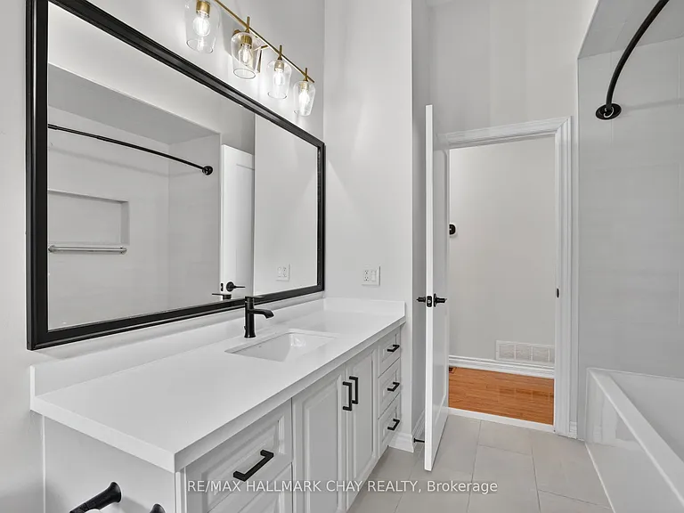 80 Beaumonde Heights Dr #UPPER — Photo 30