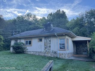 4656 Singleton Station Rd, Louisville, TN 37777