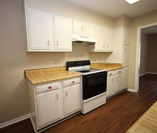 4th image of 474 Yorktown Ln