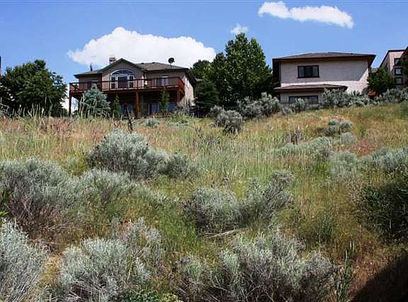 5th image of W Parkhill Dr