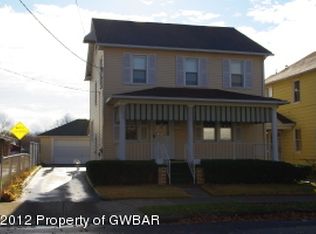 228 Sharpe St, Wyoming, PA 18644