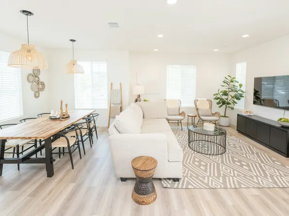 2615 Babaco St, Spring Valley, CA 91977