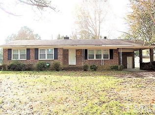 1601 W Gannon Ave, Zebulon, NC 27597