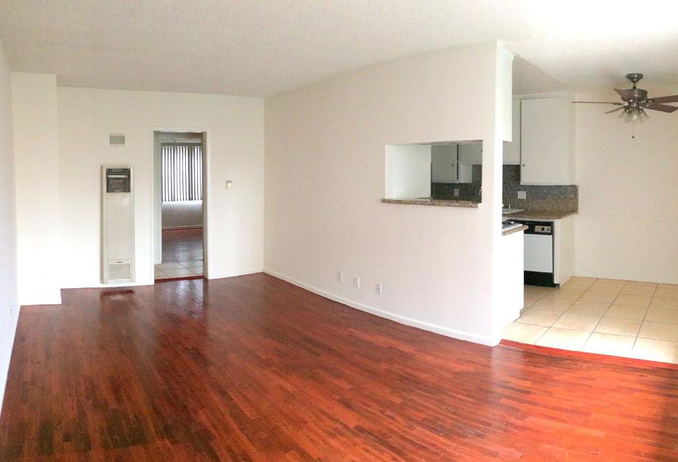 Living/Dining Panorama