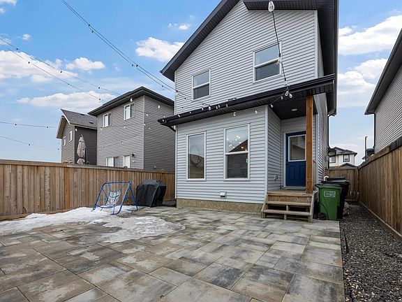 2nd image of 7123 Cardinal Way SW