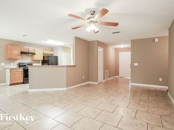 5th image of 15064 SE 25th Ave