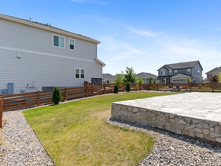 490 W Ridge Cir — Photo 45