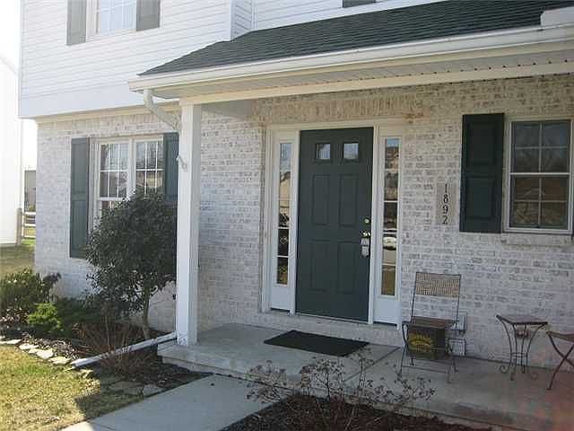2nd image of 1892 Crossfields Rd