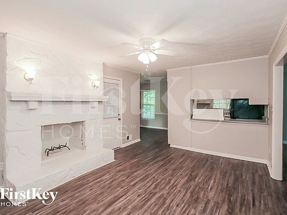 4th image of 235 Sharon Dr