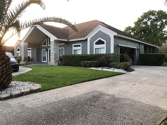 3rd image of 4977 Shoreline Cir